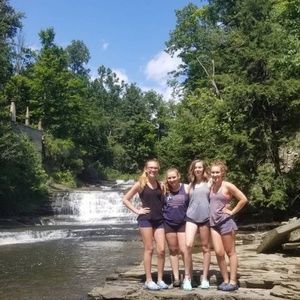 Meet your Posher, Raena